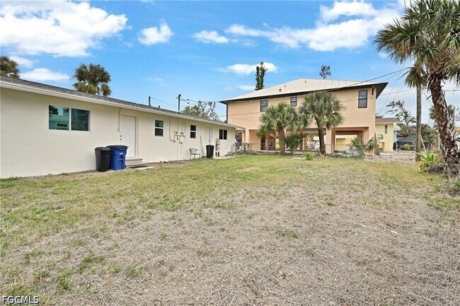 Foto del edificio - 131 Eucalyptus Ct