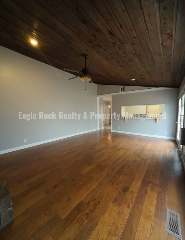 Foto del edificio - East Tulsa Home for Rent (3beds/2baths)