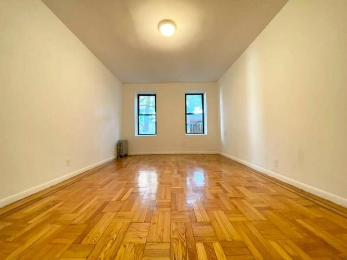 Foto principal - 1 bedroom in BRONX NY 10467