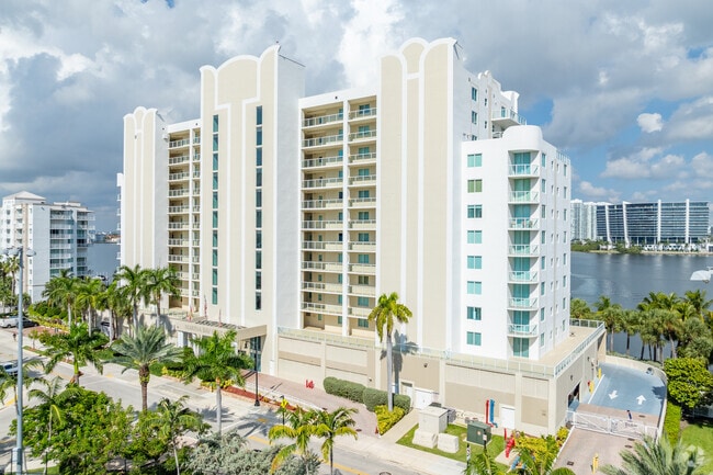 Marina Bay Club Condos