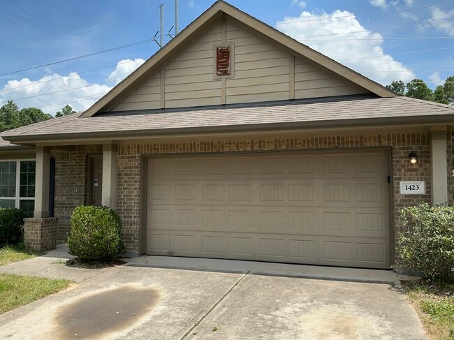 Building Photo - 1423 Apple Orchard Trail