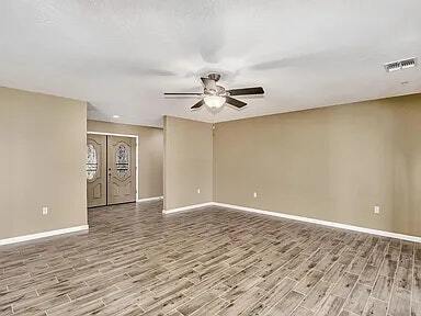 Foto del edificio - 18838 N Lakeforest Dr