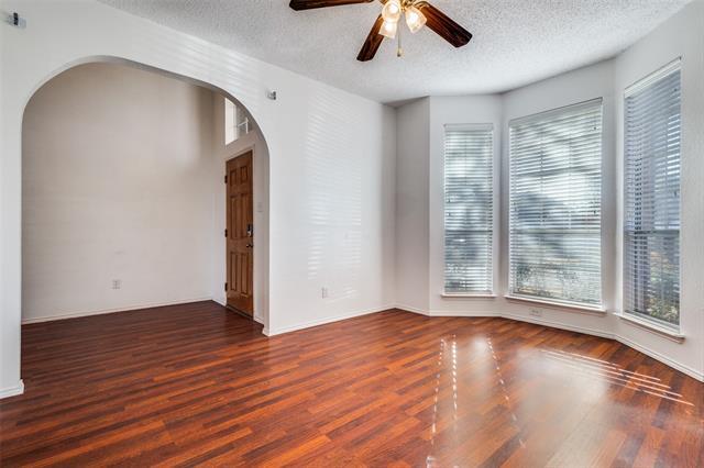 Foto del edificio - 2369 Red Maple Rd