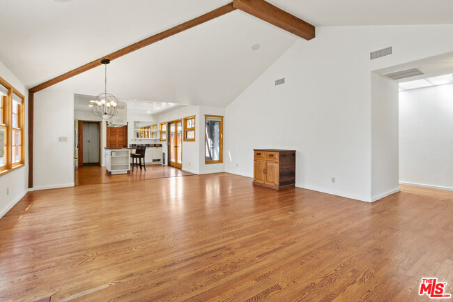 Building Photo - 2411 Castle Heights Ave