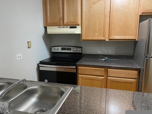 Foto del edificio - 3055 N Sheffield Ave
