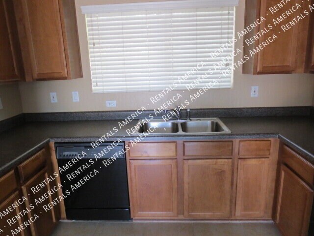 Foto del edificio - 1281 E Clifton Ave