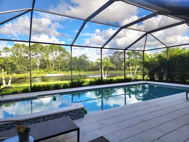 Building Photo - Spacious 4BR 3BA House in Lakewood Ranch