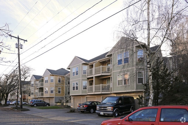 Building Photo - Lair Hill Park Apartments