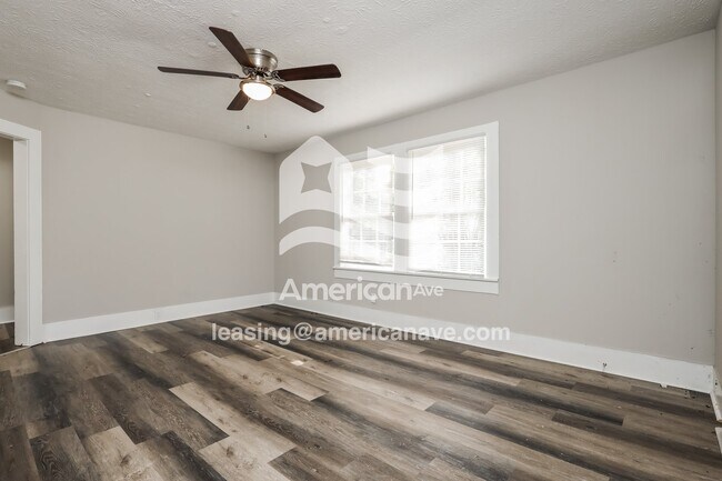 Building Photo - 1202 20th St