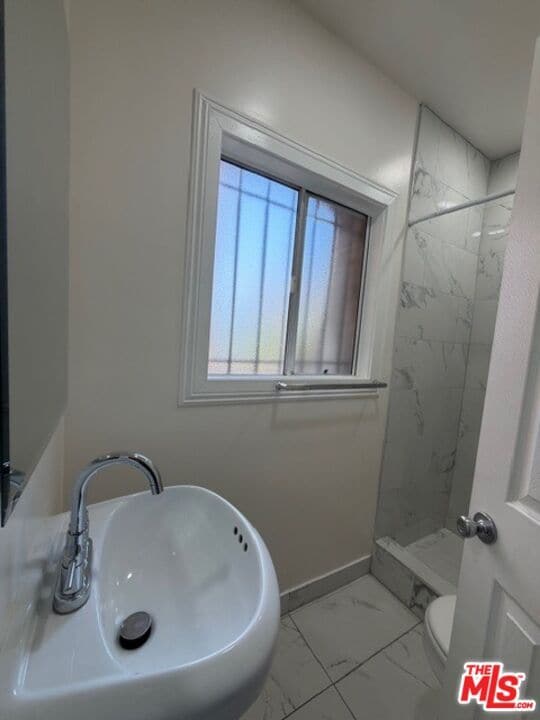 Foto del edificio - 738 S New Hampshire Ave