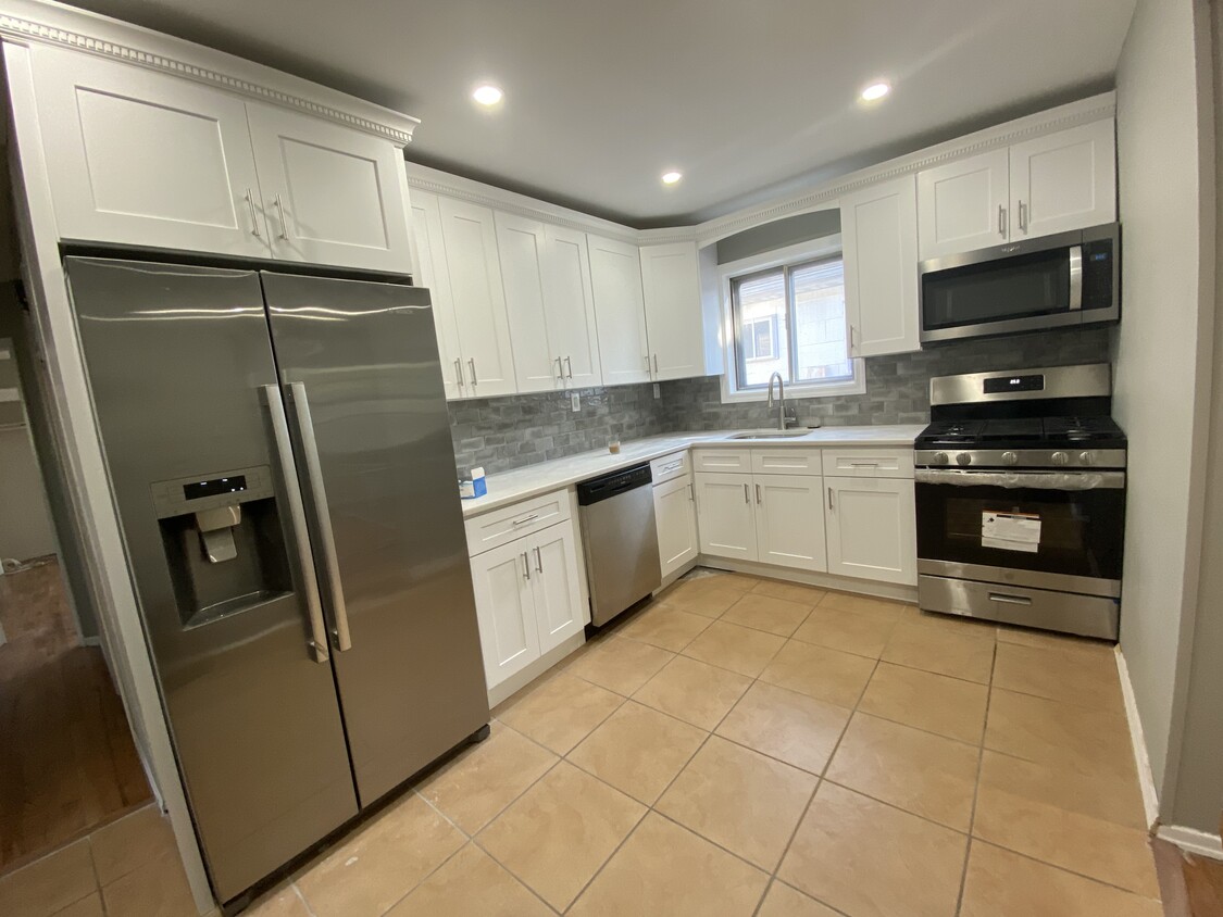 Kitchen - 14951 259th St