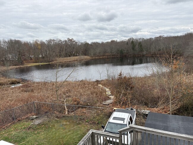 Foto del edificio - 866 Center St