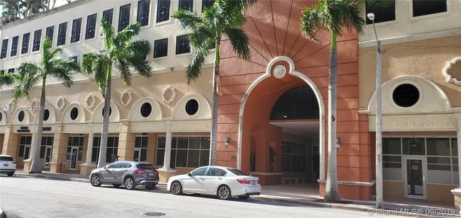 Foto del edificio - 357 Almeria Ave