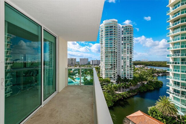 Building Photo - 200 Sunny Isles Blvd