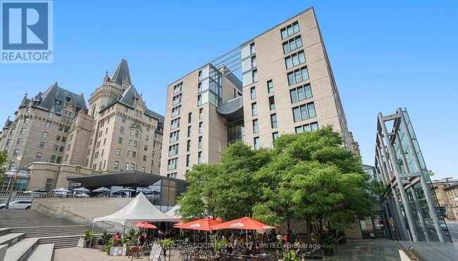 Photo du bâtiment - 700-700 Sussex Dr