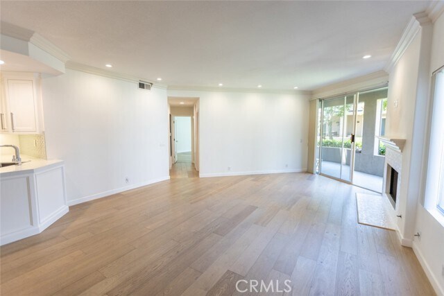 Building Photo - 128 Baycrest Ct