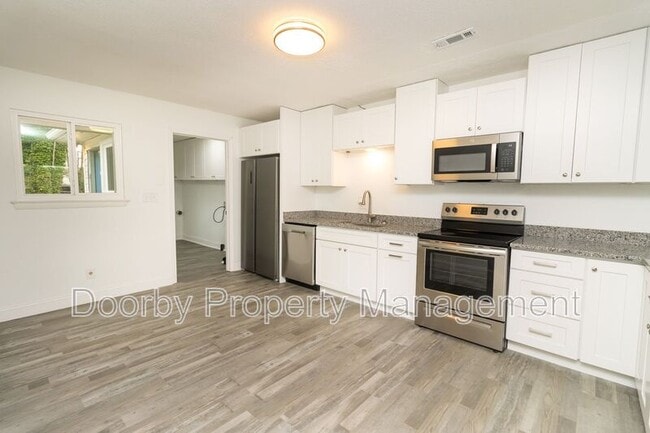 Building Photo - 4831 Bonny Lake Ln