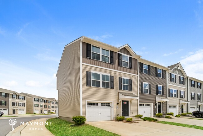 Foto del edificio - 921 Taybyn Rd