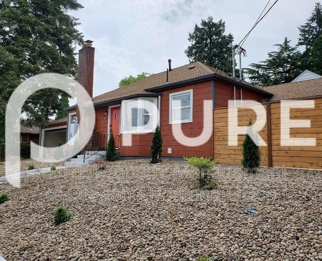 Building Photo - 3552 NE Killingsworth St