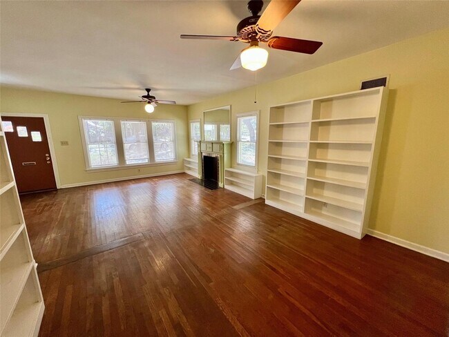 Foto del edificio - 302 Park Ln