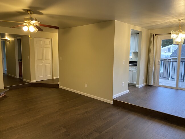 Foto del edificio - 12034 Slater Ave NE