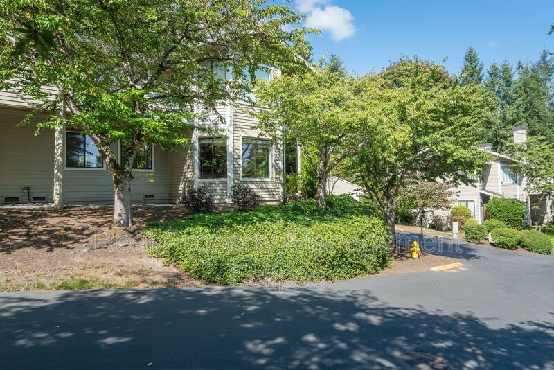 Photo - 9009 Avondale Rd NE