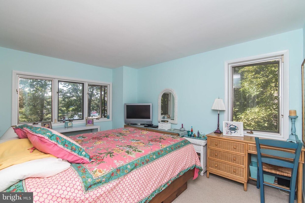 Foto principal - 8350 Beachwood Park Rd