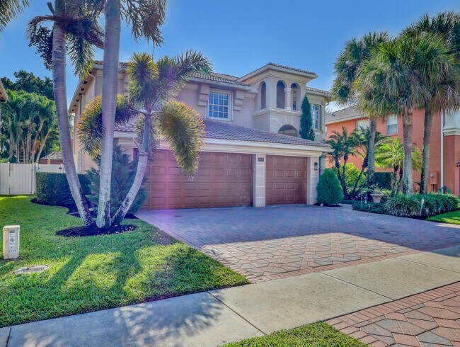 Building Photo - 2227 Ridgewood Cir