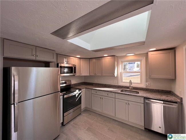 Foto del edificio - 2431 S 3rd St