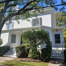 Building Photo - 132 Thorndike St