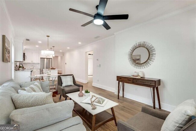 Foto del edificio - 1078 Hobson St SW
