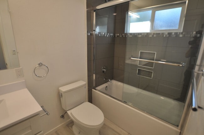 Foto del edificio - 655 Fairmont Ave