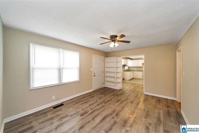Building Photo - 302 Coosa Pines Dr