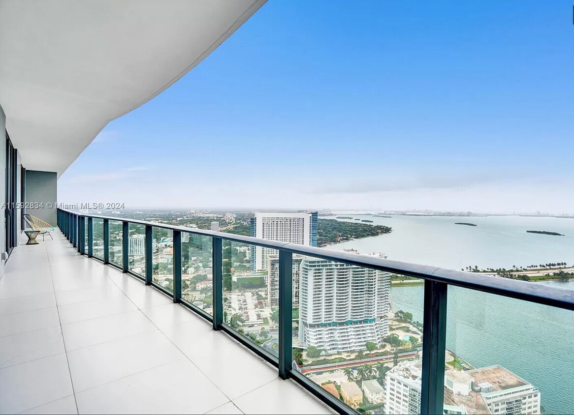 Photo - 501 NE 31st St (Miami, FL)