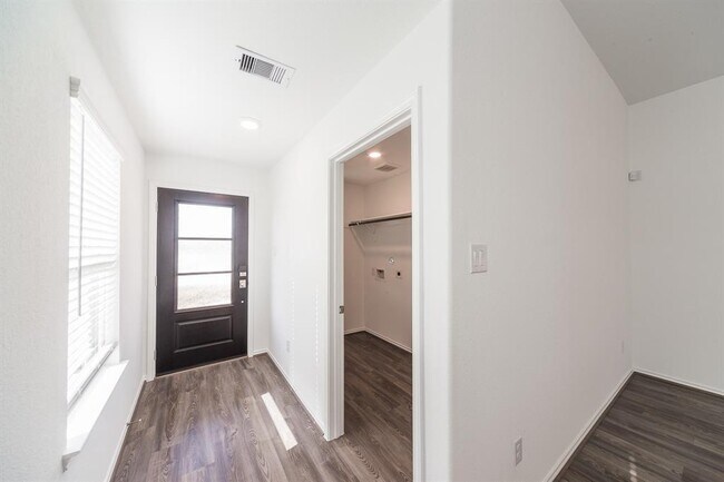 Building Photo - 26019 Windy Prairie Ct