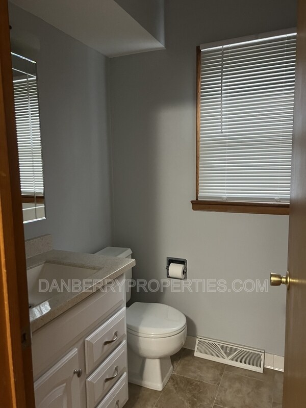 Foto del edificio - 4126 Newcastle Dr