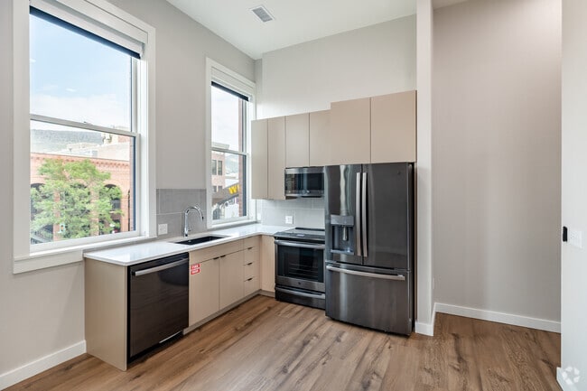 2BR, 1BA - 580SF - The Livery Loft - Kitchen - The Avenue Lofts Golden