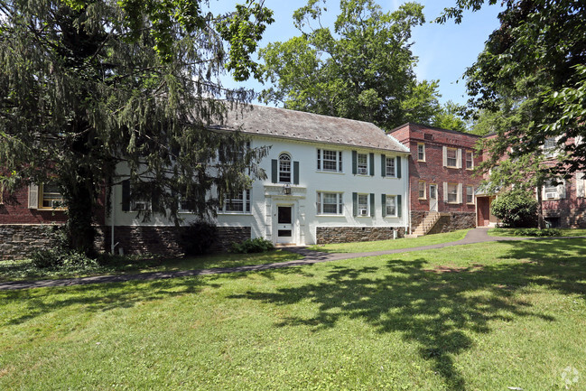 Foto del edificio - Jericho Manor Apartments