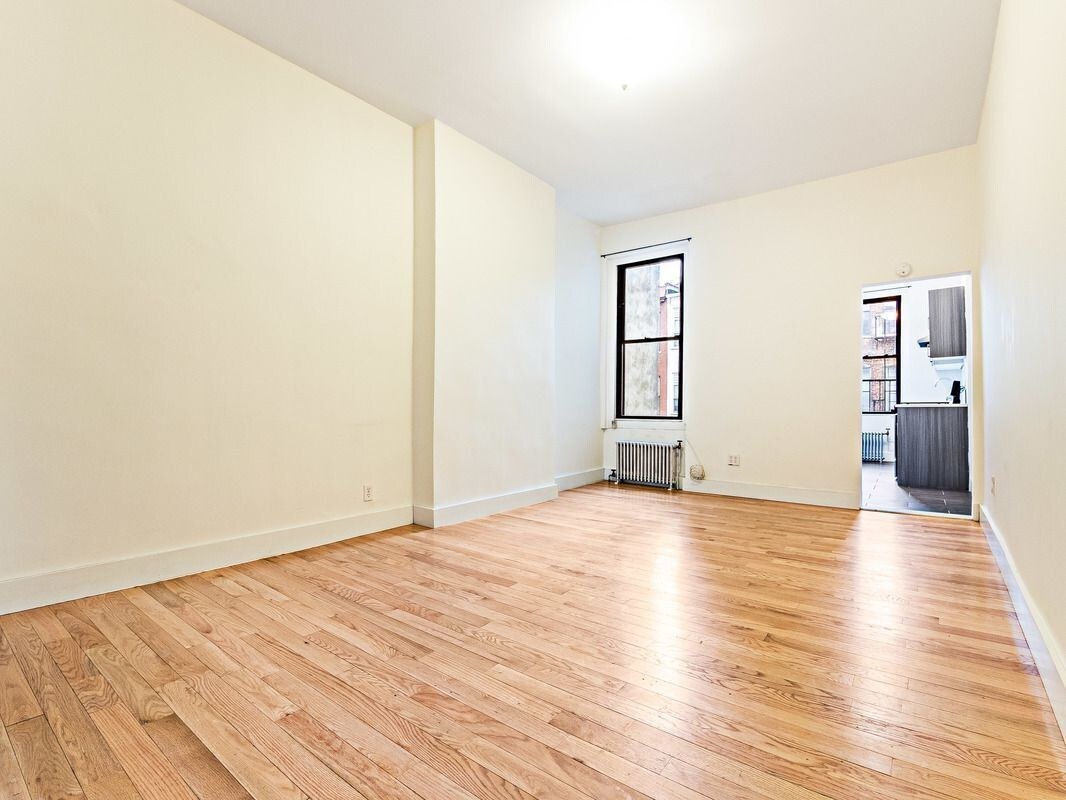 Foto principal - 823 Hancock St