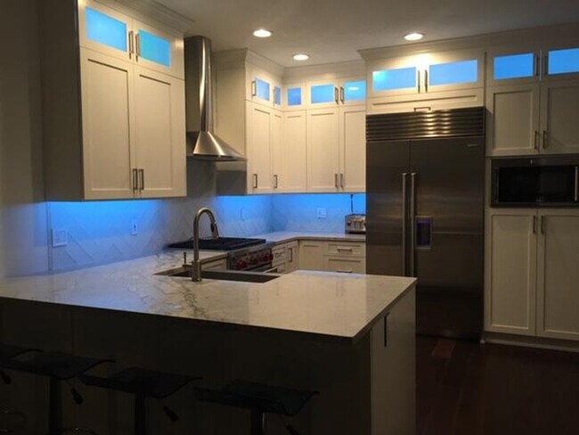 Foto del edificio - COMING SOON! 3/2.5 in luxury neighborhood....