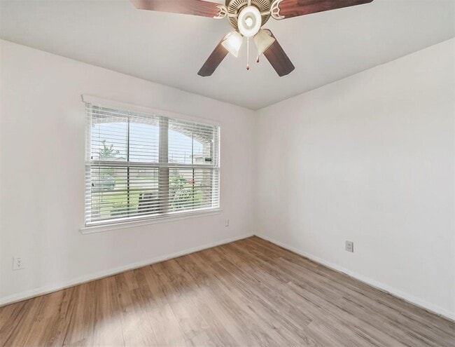 Building Photo - 29343 Dunns Creek Ct