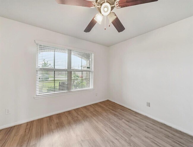 Foto del edificio - 29343 Dunns Creek Ct
