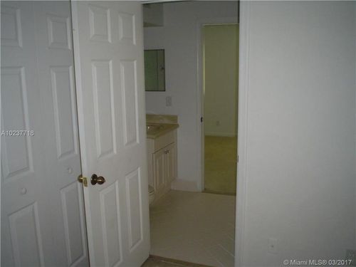 Foto del edificio - 3959 Orange Tree Ln