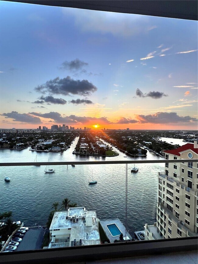 Foto del edificio - 153 N Seabreeze Blvd