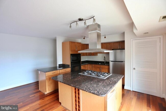 Building Photo - 3404 25th St S