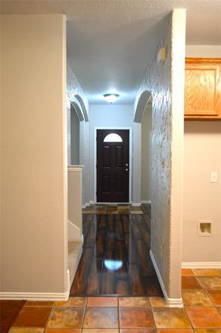 Building Photo - 11546 La Grange Dr