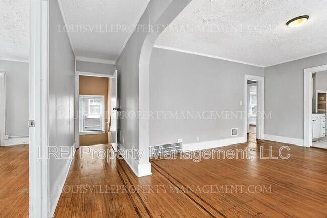 Foto del edificio - 664 Lindell Avenue - 2