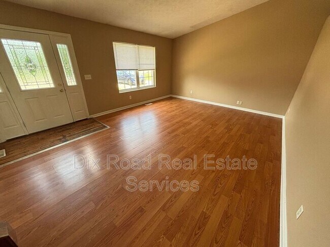 Foto del edificio - 786 Ginger Ridge Dr