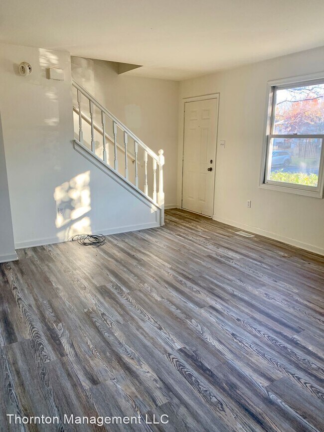 Foto del edificio - 2 br, 3 bath House - 5137 Redbud Rd