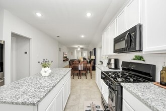Building Photo - 21246 Montego Bay Dr